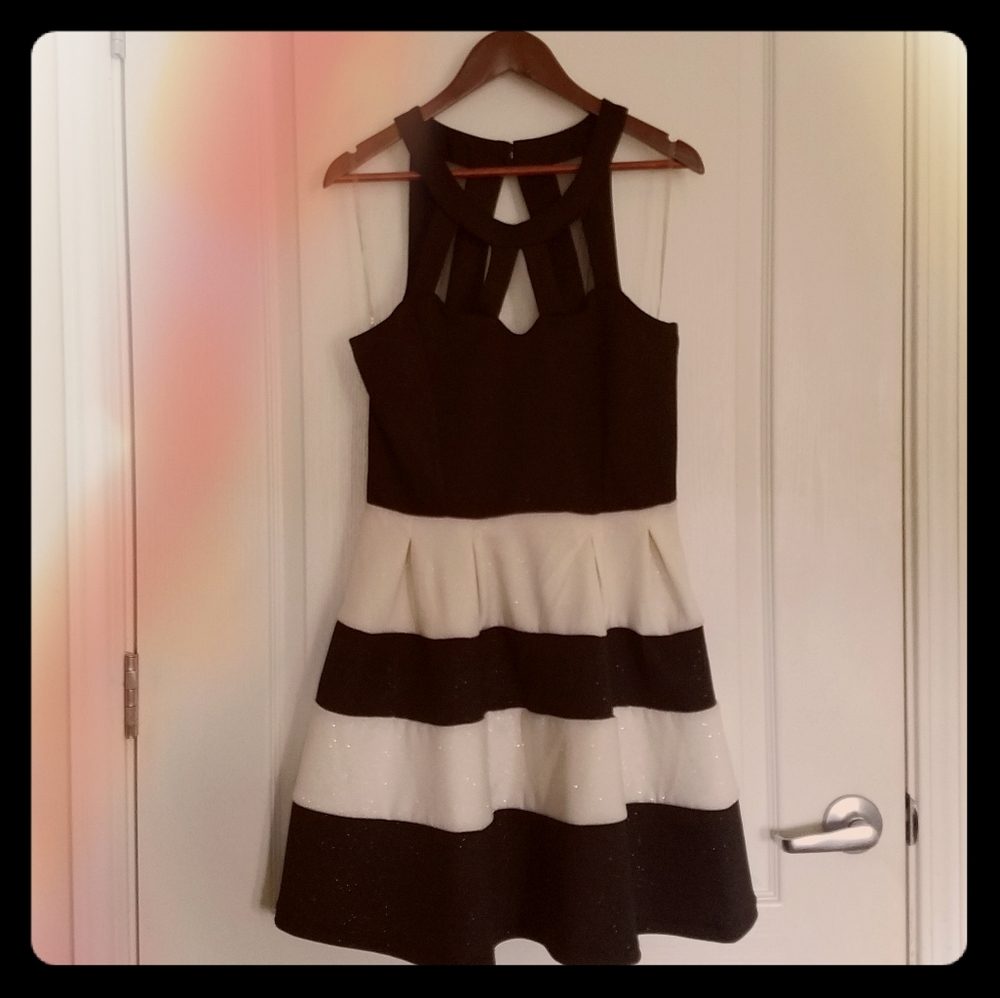 Juniors Party Dress